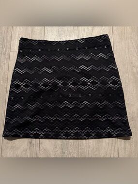 Athleta Black Geometric Pattern Skirt